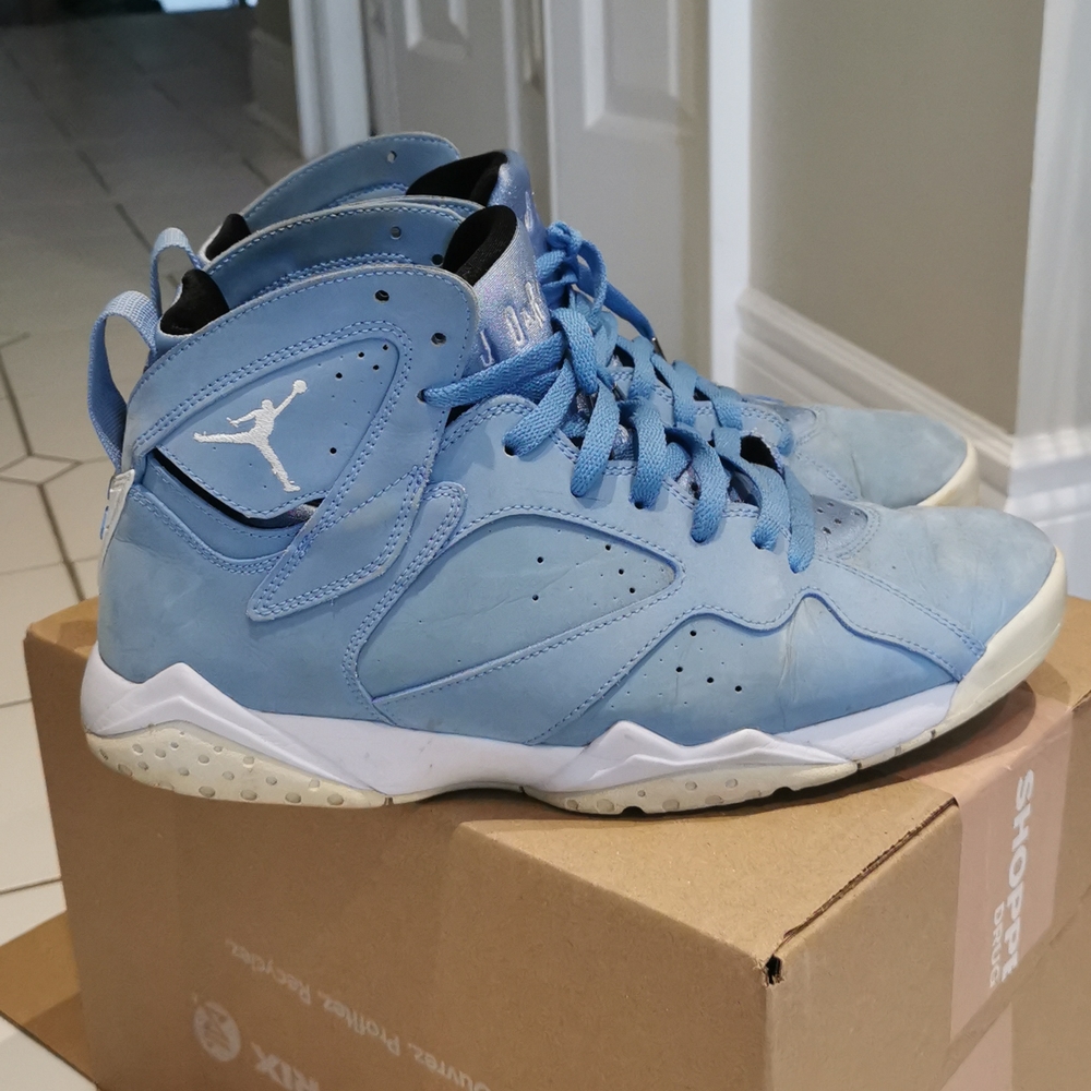 Air Jordan 7 Retro 'Pantone' 304775-400